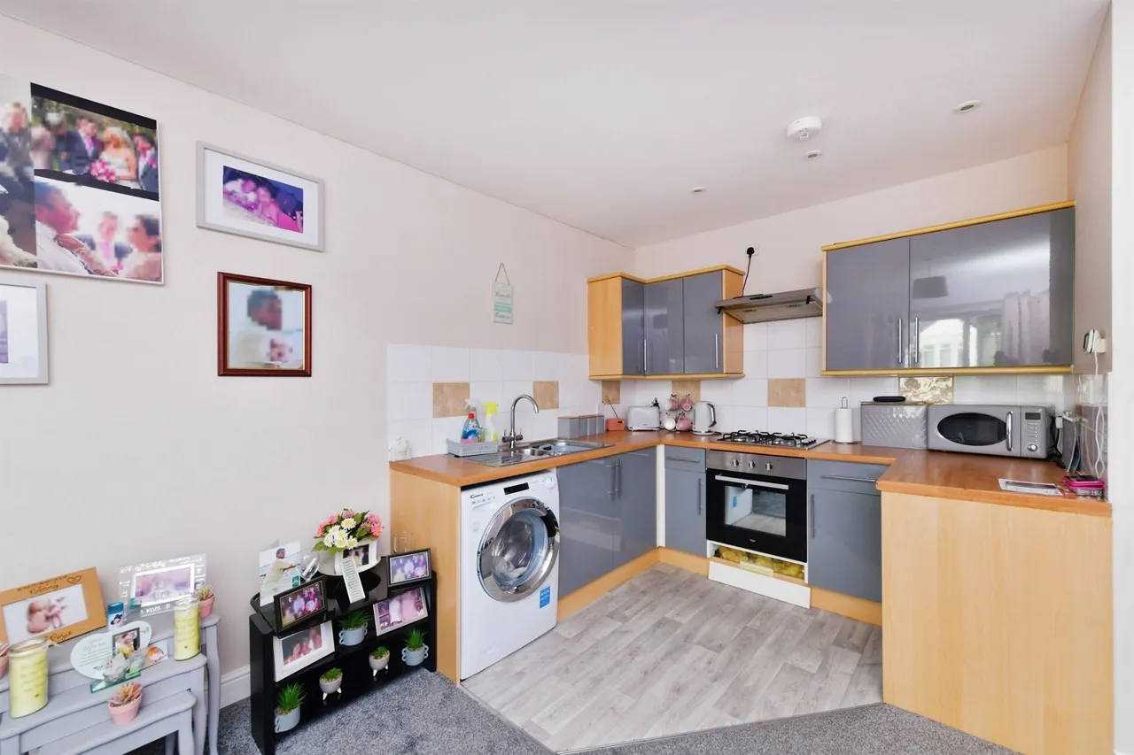 St Stephens Road, Saltash, photo 12