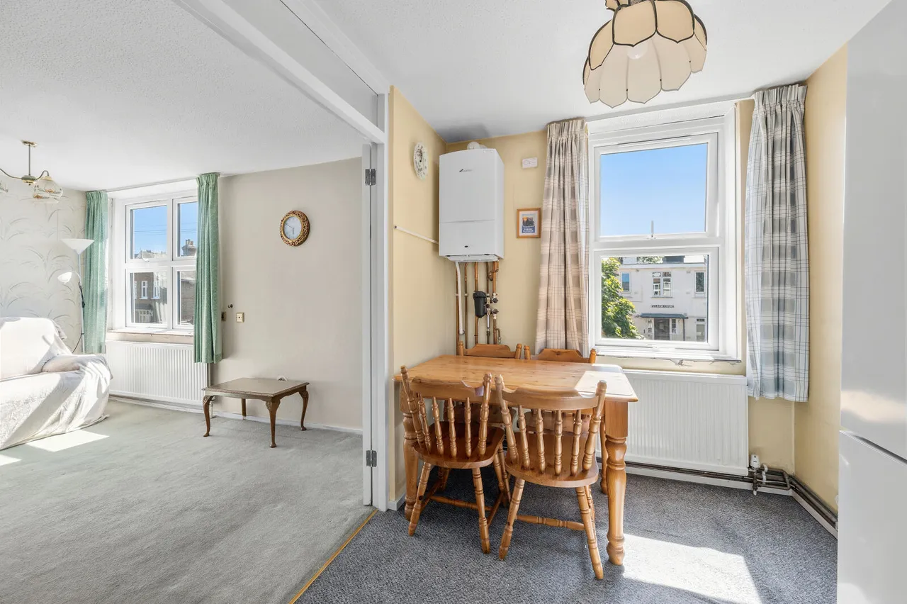 Pelham Road, London, SW19, photo 4