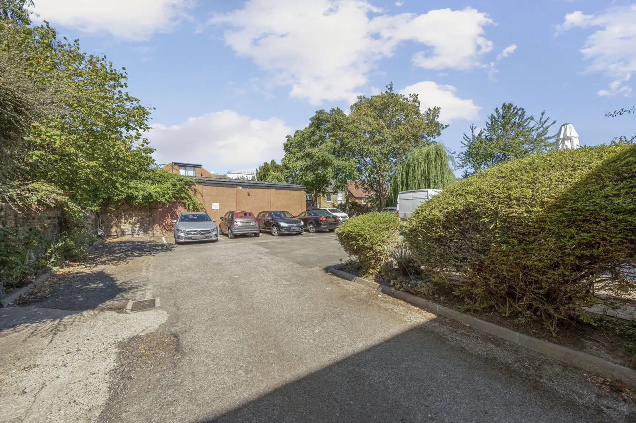 Pelham Road, London, SW19, photo 11