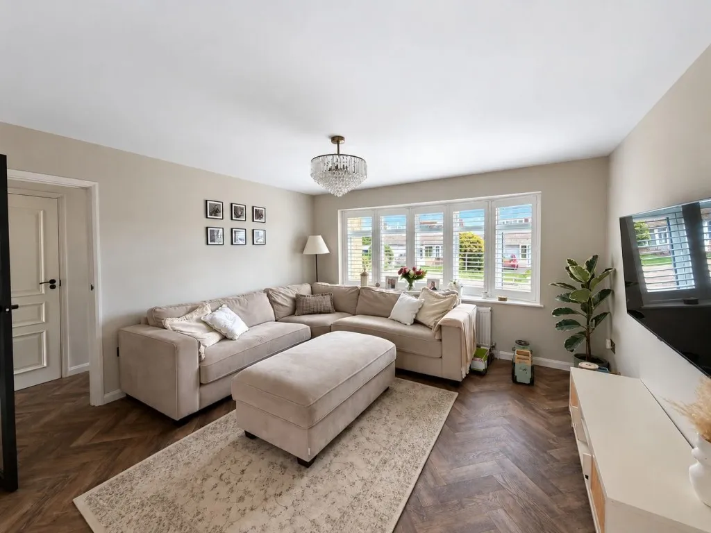 Collington Park Crescent, Bexhill on Sea, photo 12
