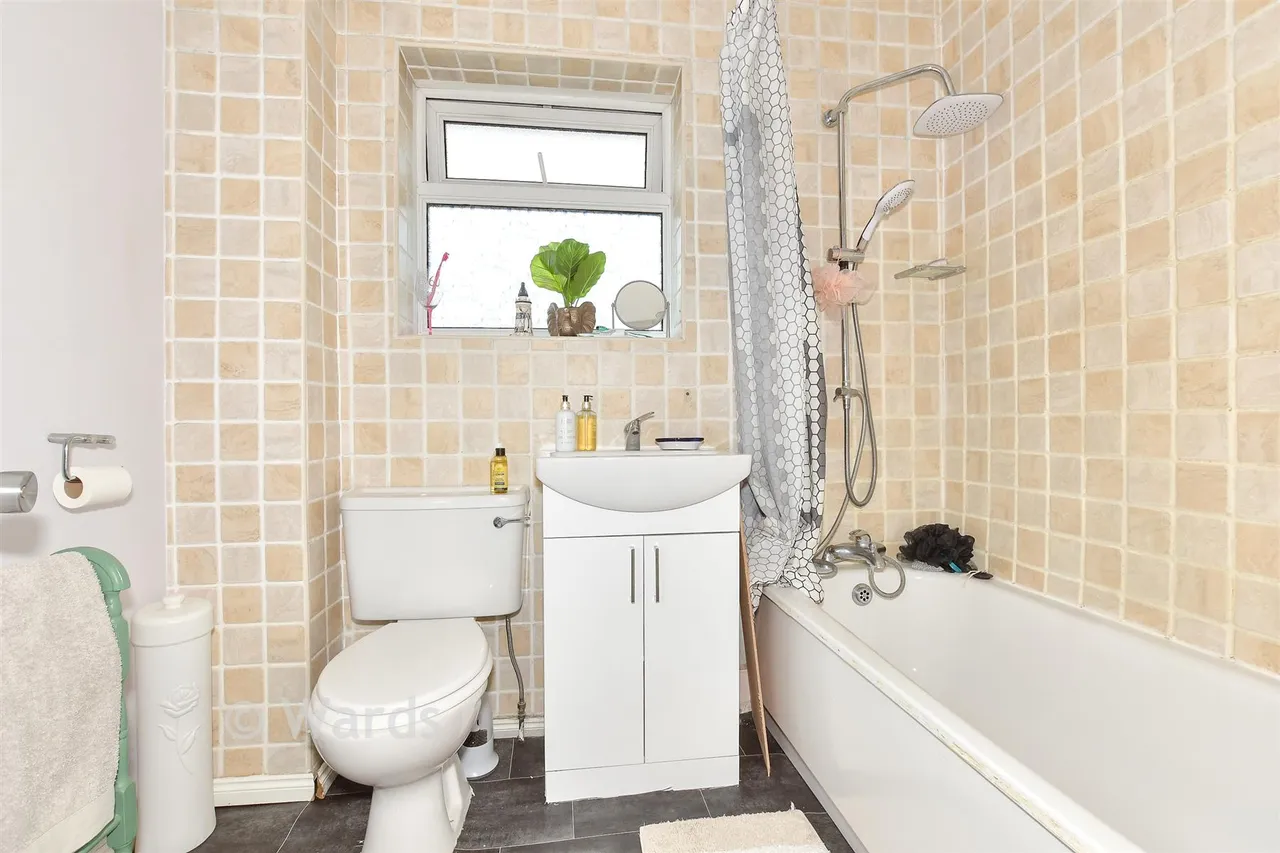 Barnfield, Herne Bay, CT6, photo 11