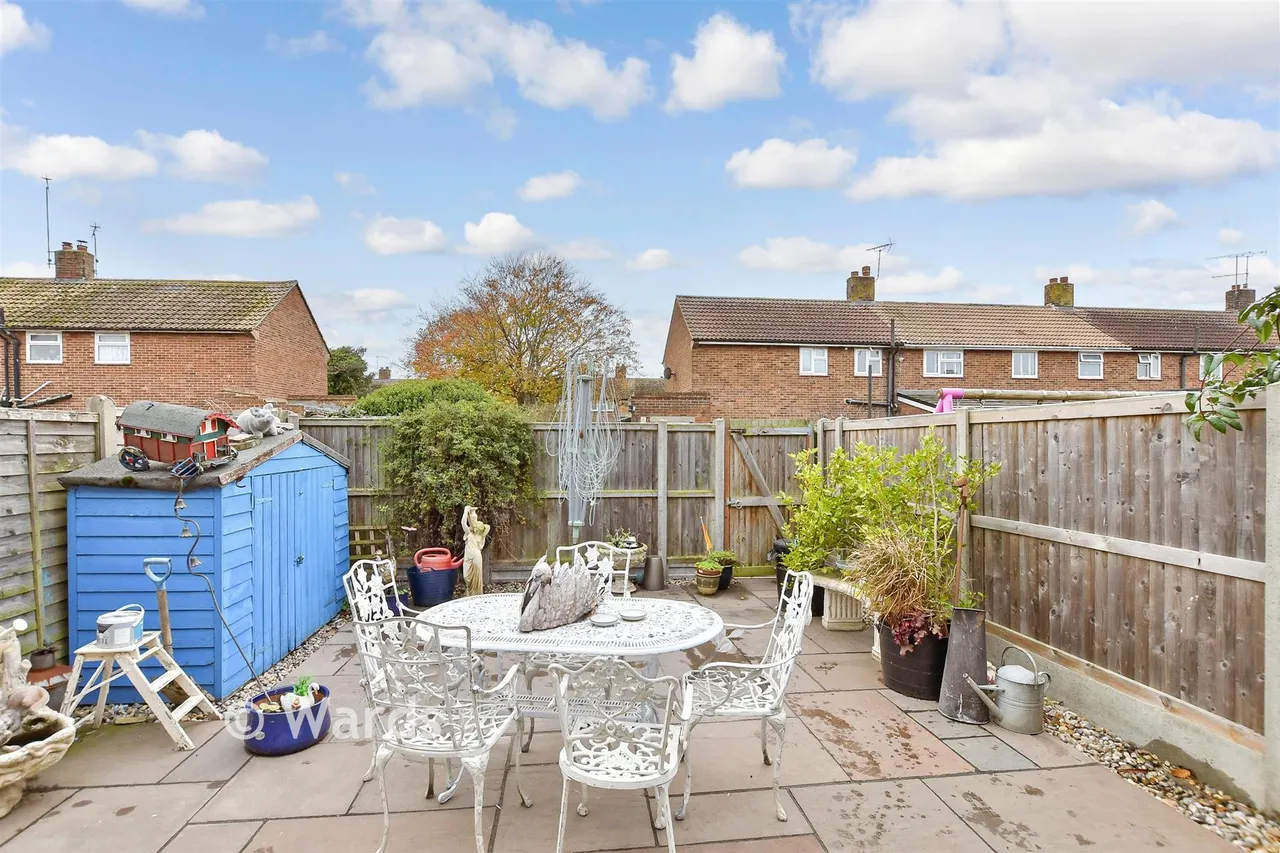 Barnfield, Herne Bay, CT6, photo 2