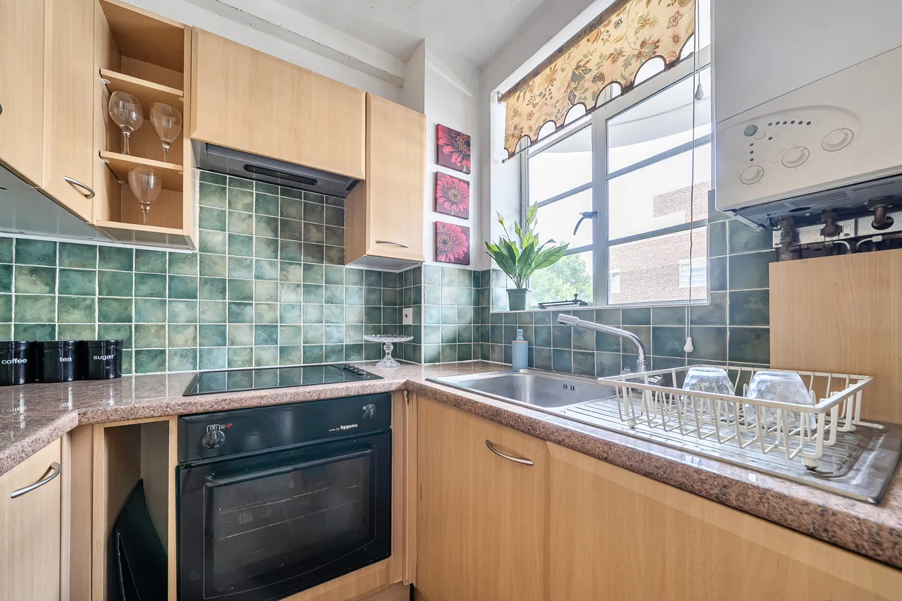 185 Lichfield Court, Sheen Road, Richmond, photo 9