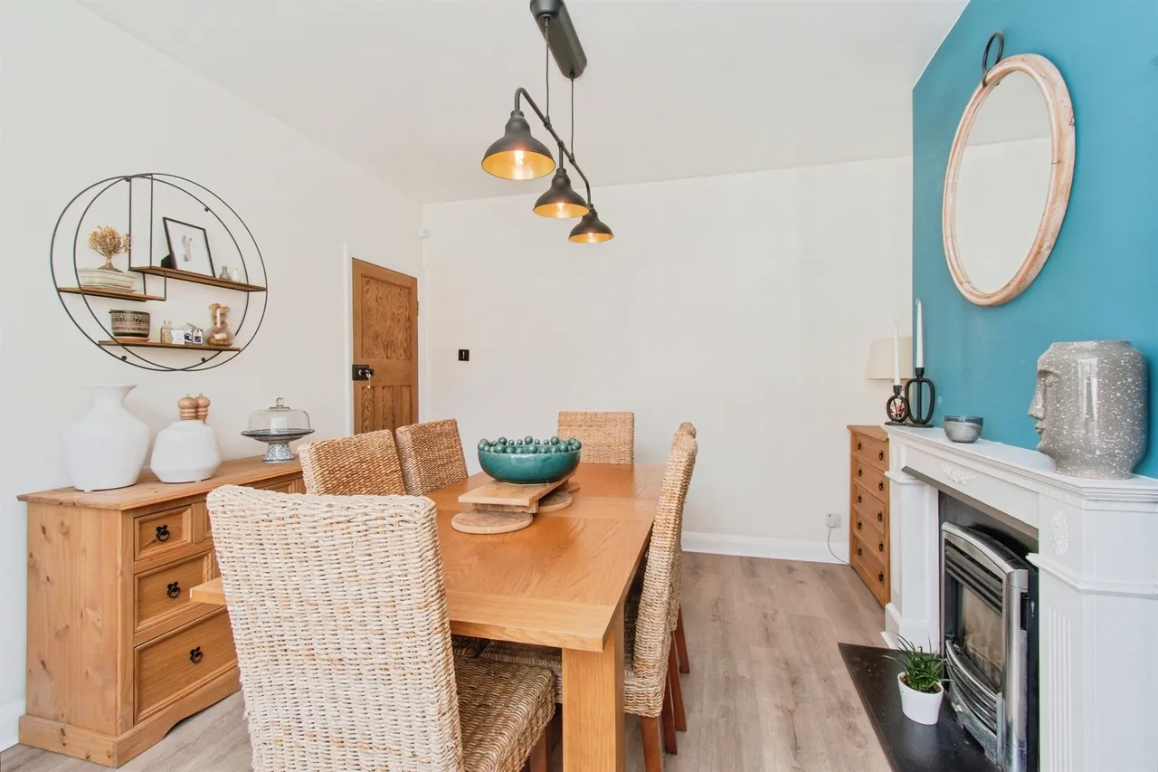 College Road, CASTLEFORD, photo 7