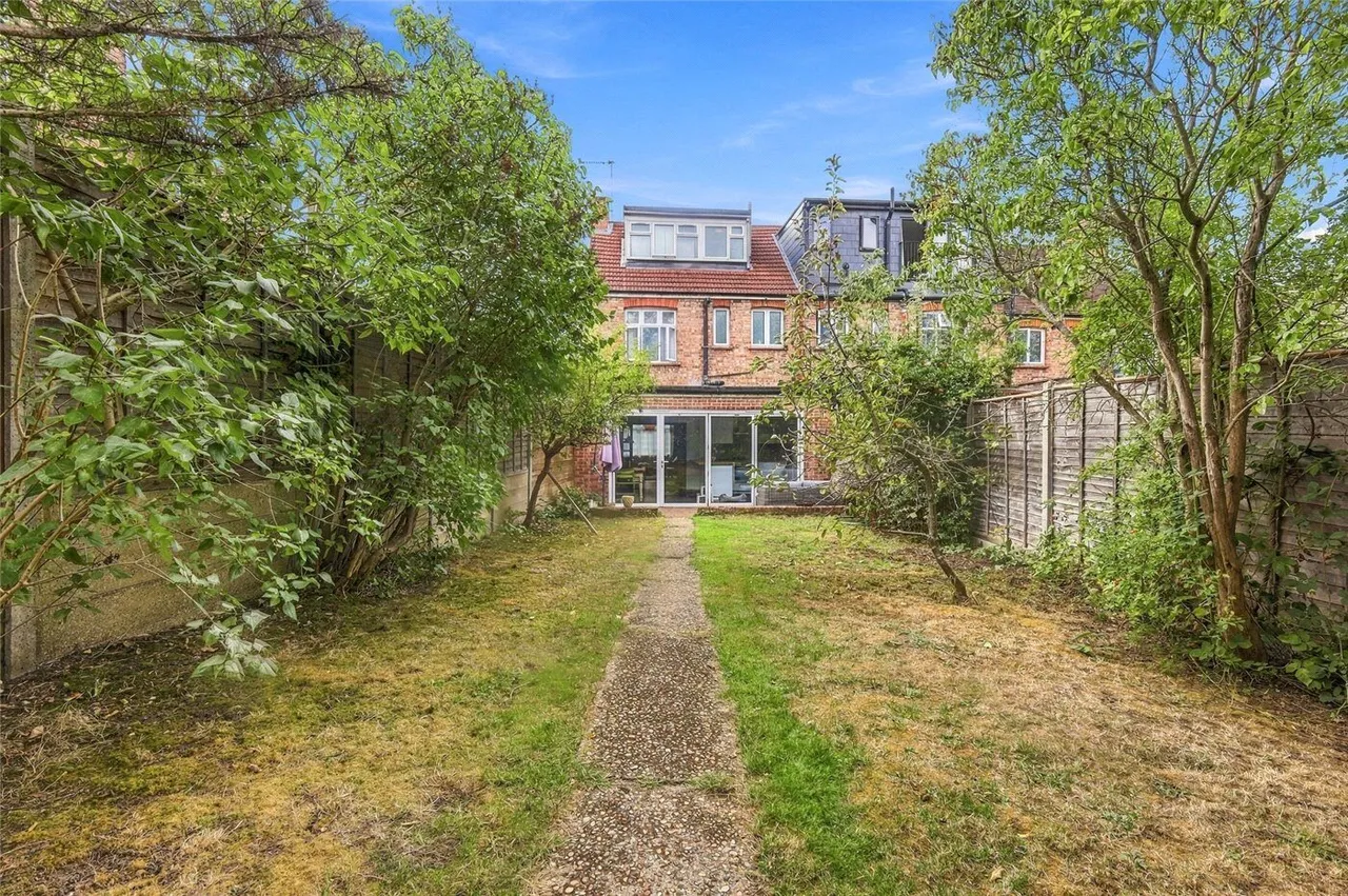 Lordsmead Road, London, N17, photo 22