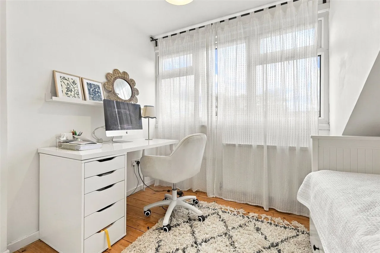 Lordsmead Road, London, N17, photo 12