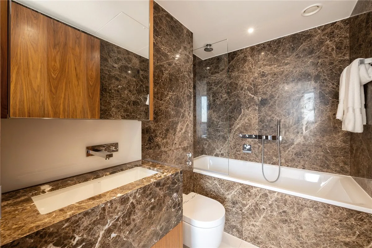 Waterfront Drive, Chelsea Waterfront, SW10, photo 2