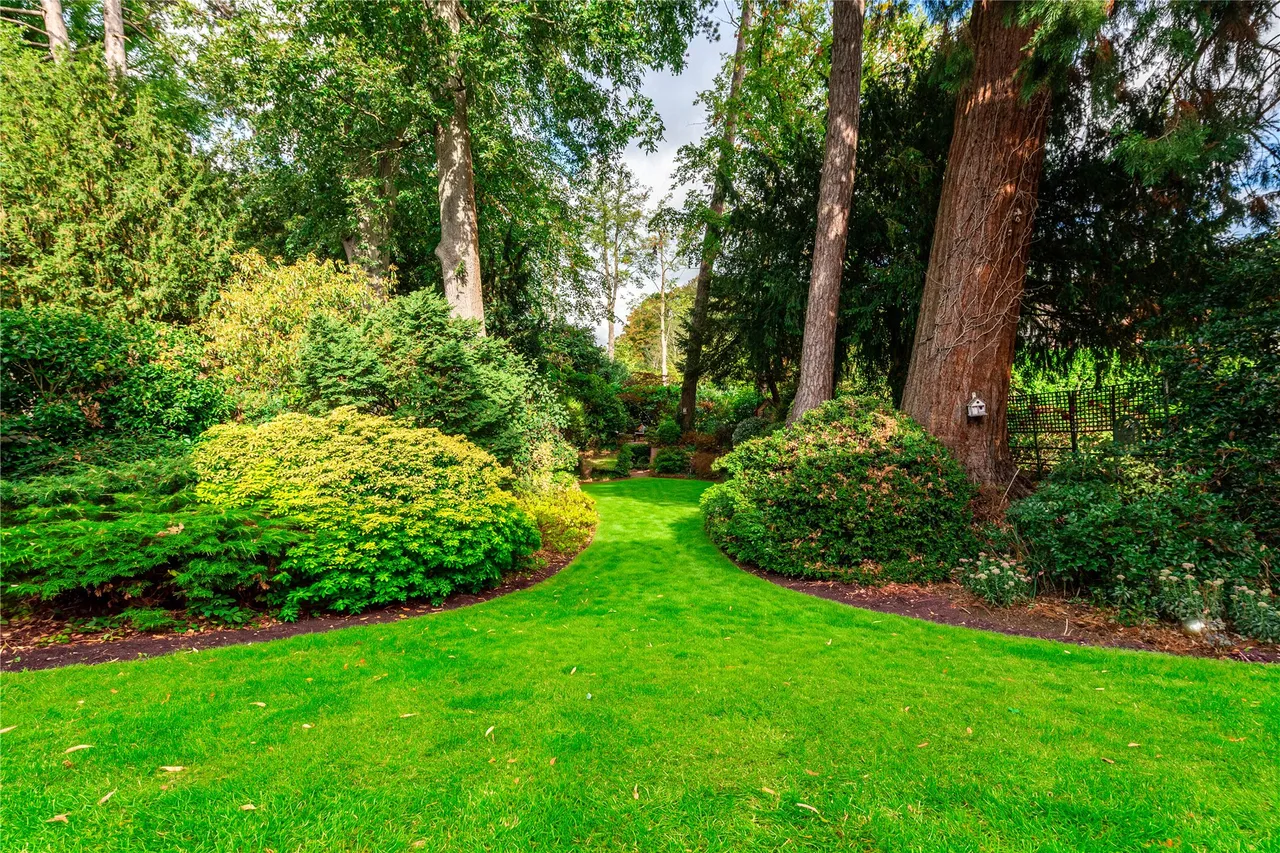Shoal Creek, Collingtree Park, NN4, photo 4