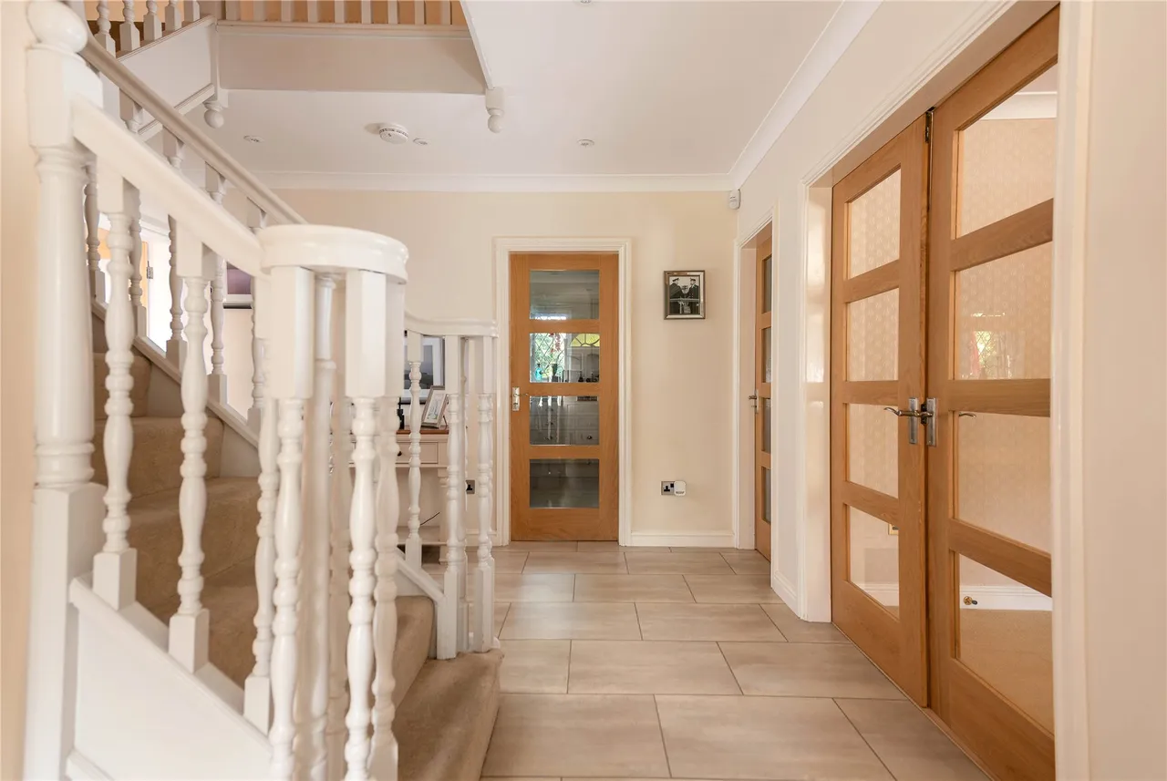 Shoal Creek, Collingtree Park, NN4, photo 12