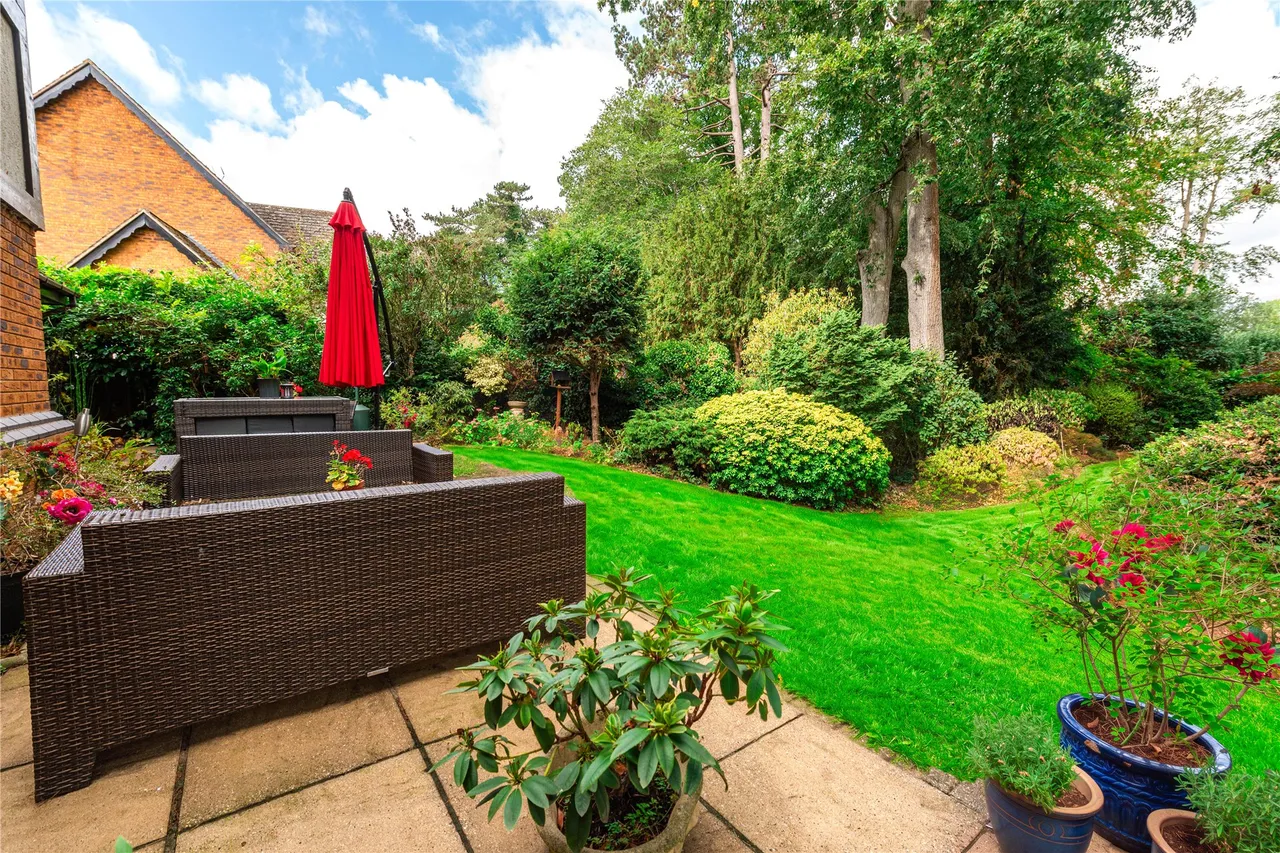 Shoal Creek, Collingtree Park, NN4, photo 23