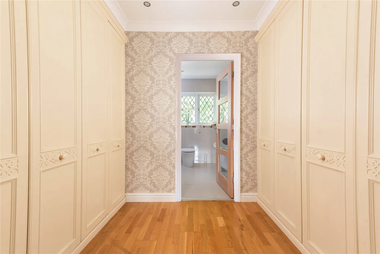 Shoal Creek, Collingtree Park, NN4, photo 14