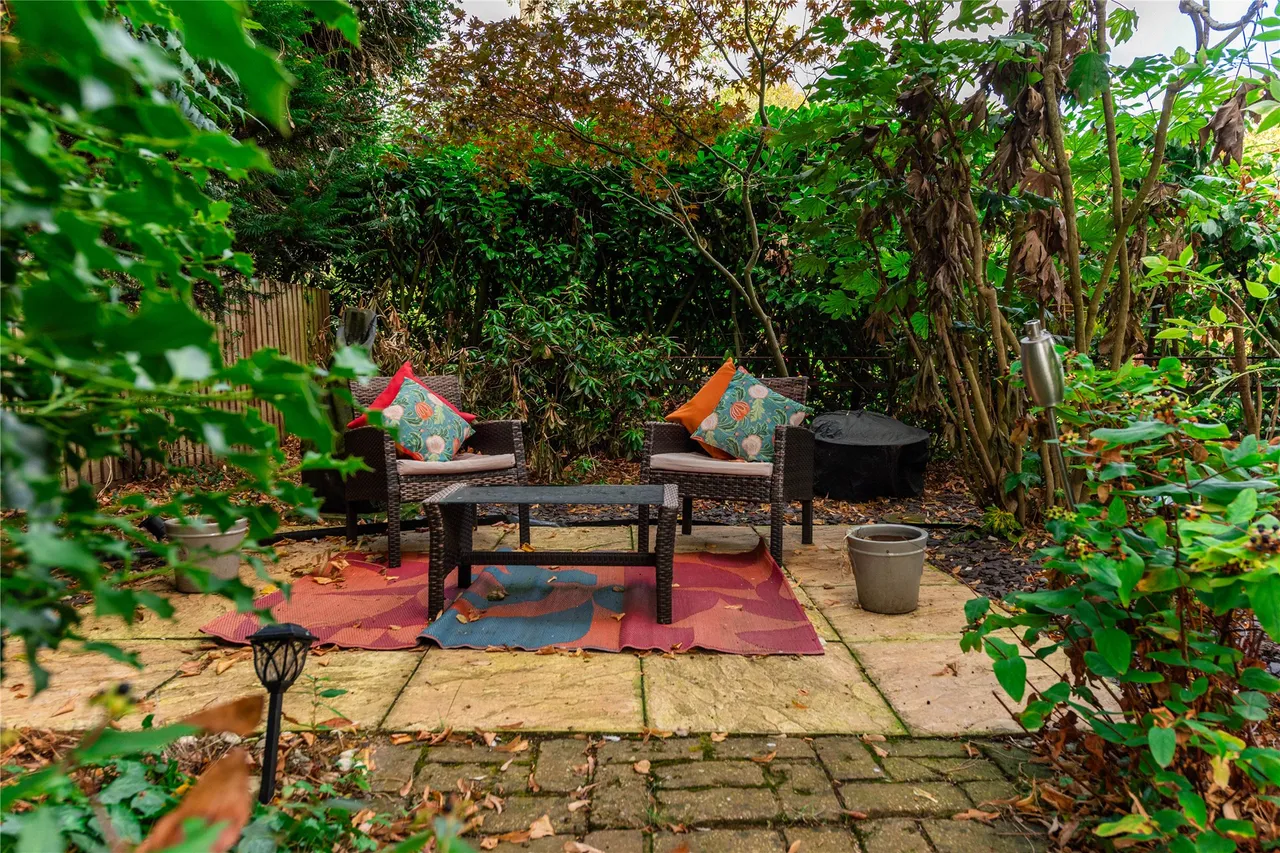Shoal Creek, Collingtree Park, NN4, photo 18