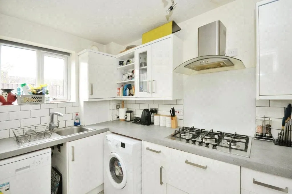 Burdock Close, Croydon, Surrey, CR0, photo 9