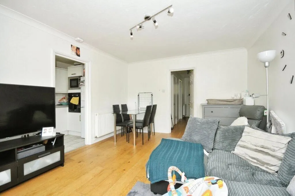 Burdock Close, Croydon, Surrey, CR0, photo 8