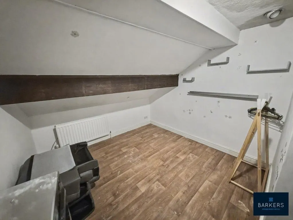 Bradford Road, Batley WF17 8HG, photo 8