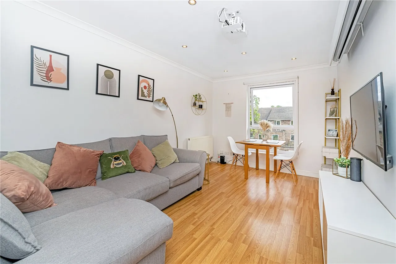 Garfield Road, Twickenham, TW1 3JS, photo 2