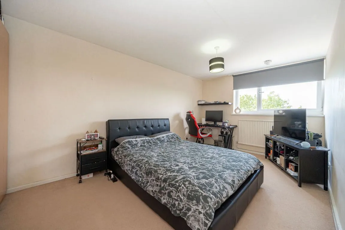 Manor Court, Weybridge, KT13, photo 4