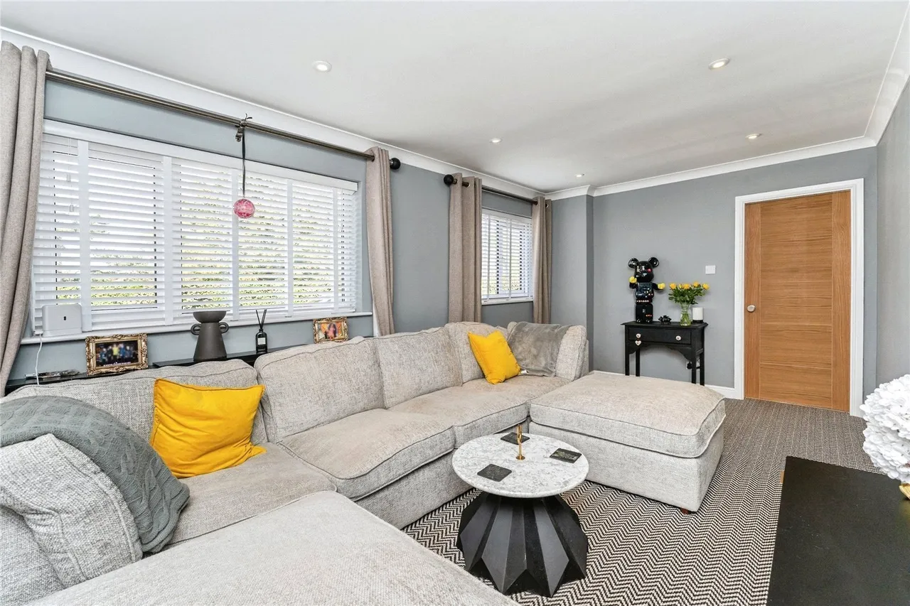 Burton Road, Burton, LL12, photo 9