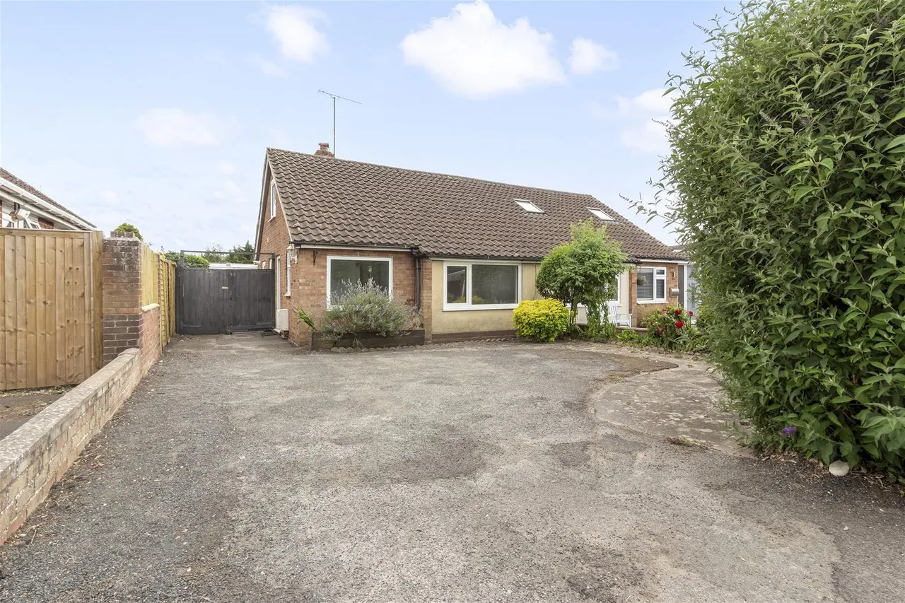 2 bed house for sale — Rogate Road, Salvington, Worthing