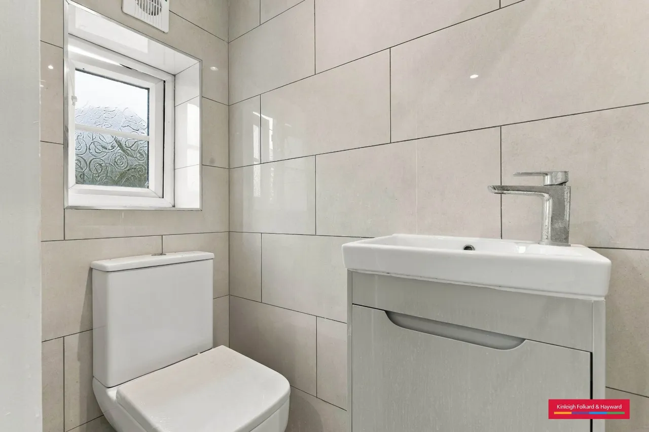 Highfield Road, Acton, W3, photo 10