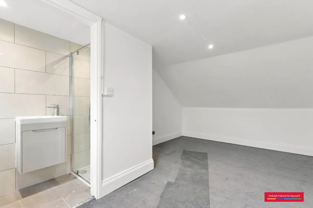 Highfield Road, Acton, W3, photo 8
