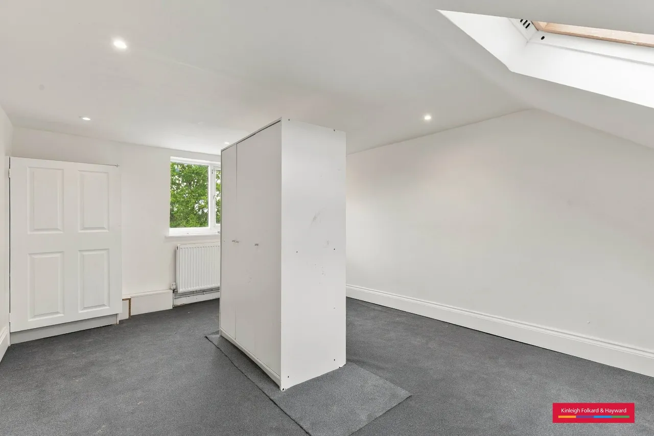 Highfield Road, Acton, W3, photo 11