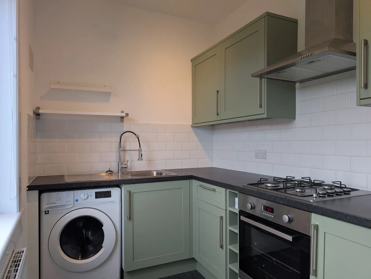 2 bed flat to rent, Carrick Knowe Place, Edinburgh, EH12