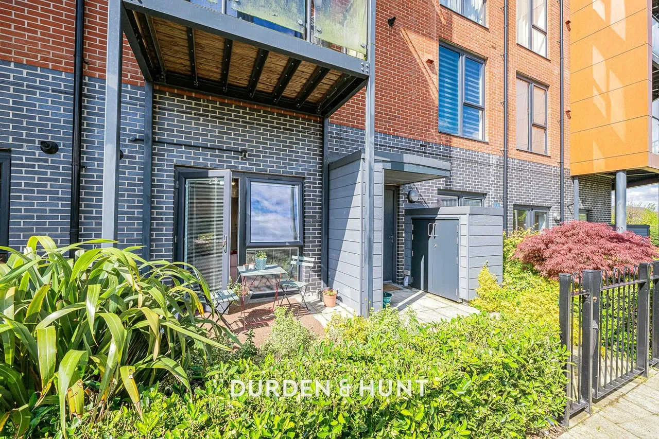 Gubbins Lane, Harold Wood, RM3, photo 11