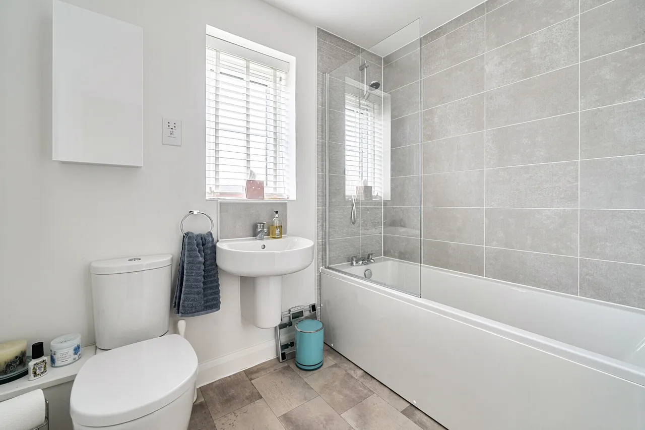 Walnut Field, Tytherington, GL12, photo 13