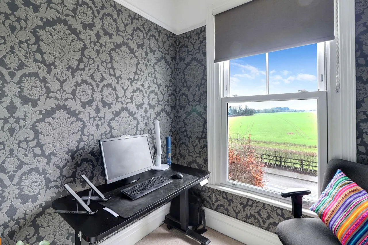 Wakefield Road, Garforth, LS25, photo 19