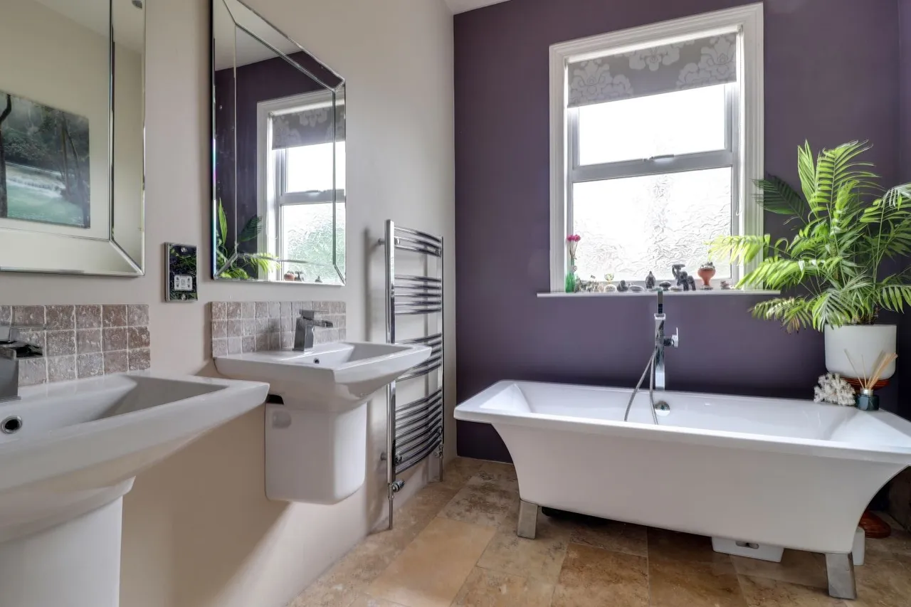 Wakefield Road, Garforth, LS25, photo 16