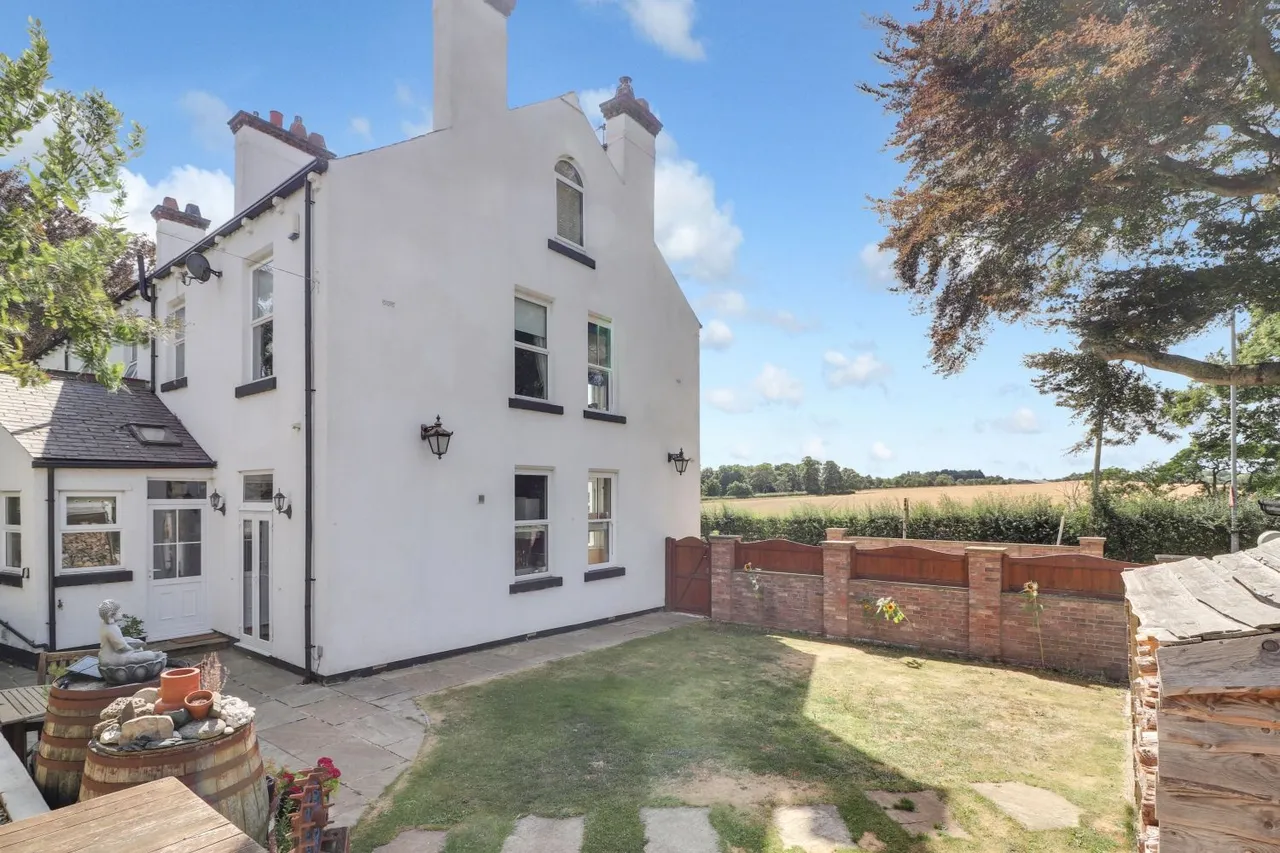 Wakefield Road, Garforth, LS25, photo 27