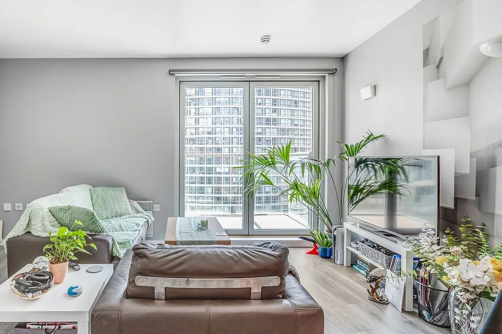 Biscayne Avenue, Poplar, photo 6