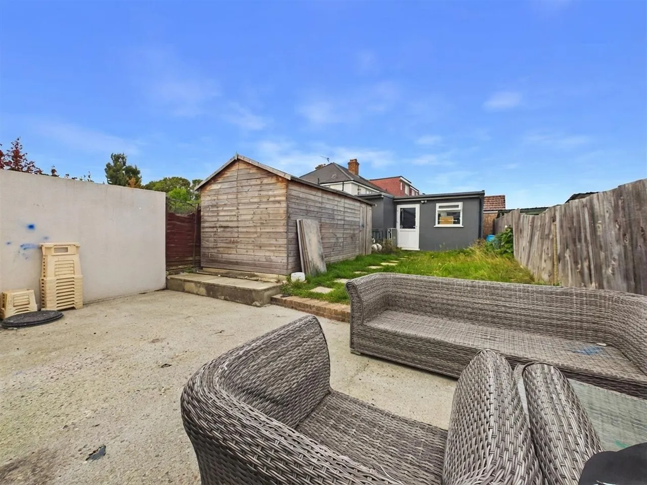 Summit Road, Northolt, UB5, photo 6