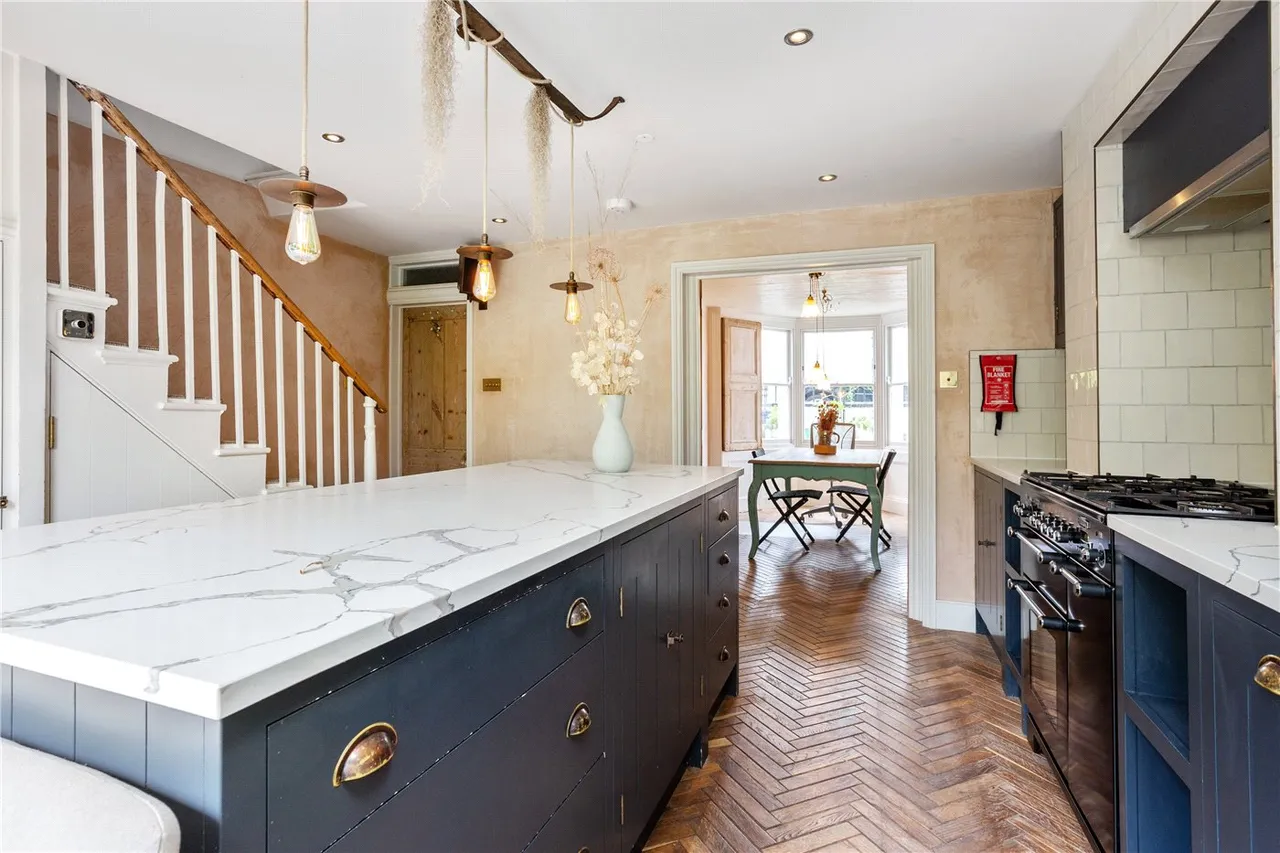 Nevill Road, London, N16, photo 9