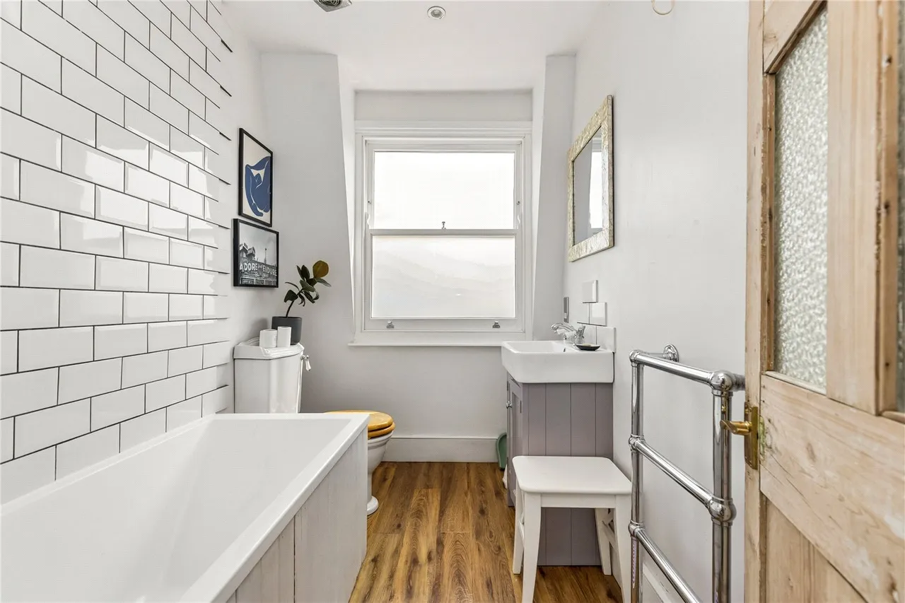 Nevill Road, London, N16, photo 12