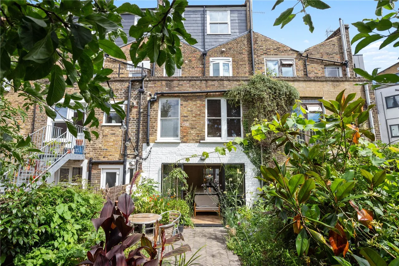 Nevill Road, London, N16, photo 13