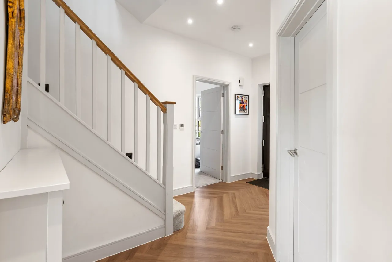 Hawken Close, Standon, SG11, photo 4