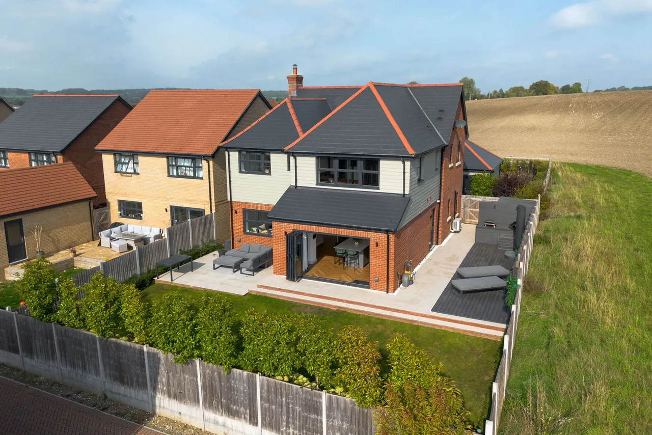 Hawken Close, Standon, SG11, photo 3