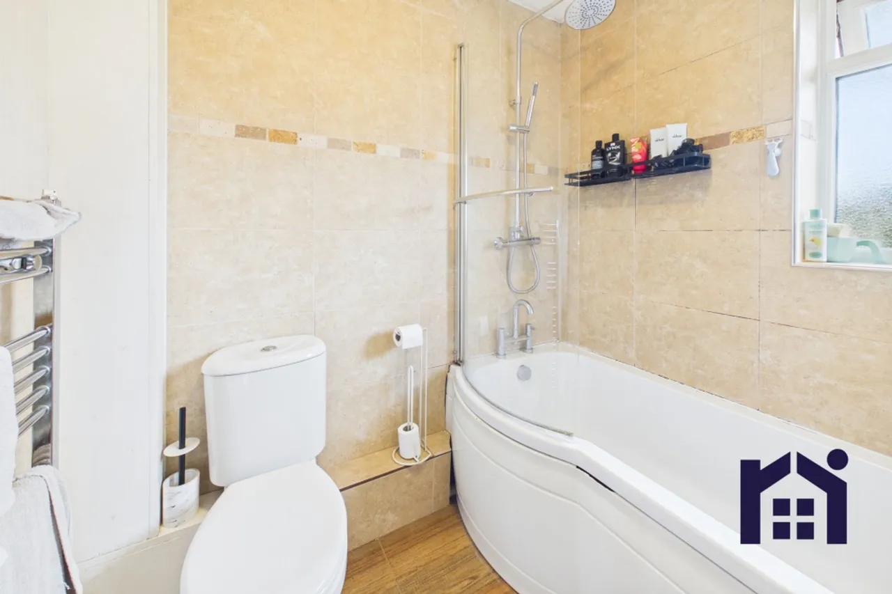 Greenway, Eccleston, PR7, photo 15