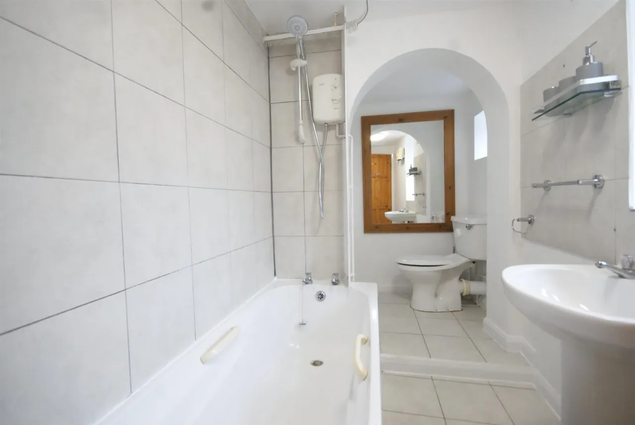 Bedford Court, St Pauls Lane, photo 6
