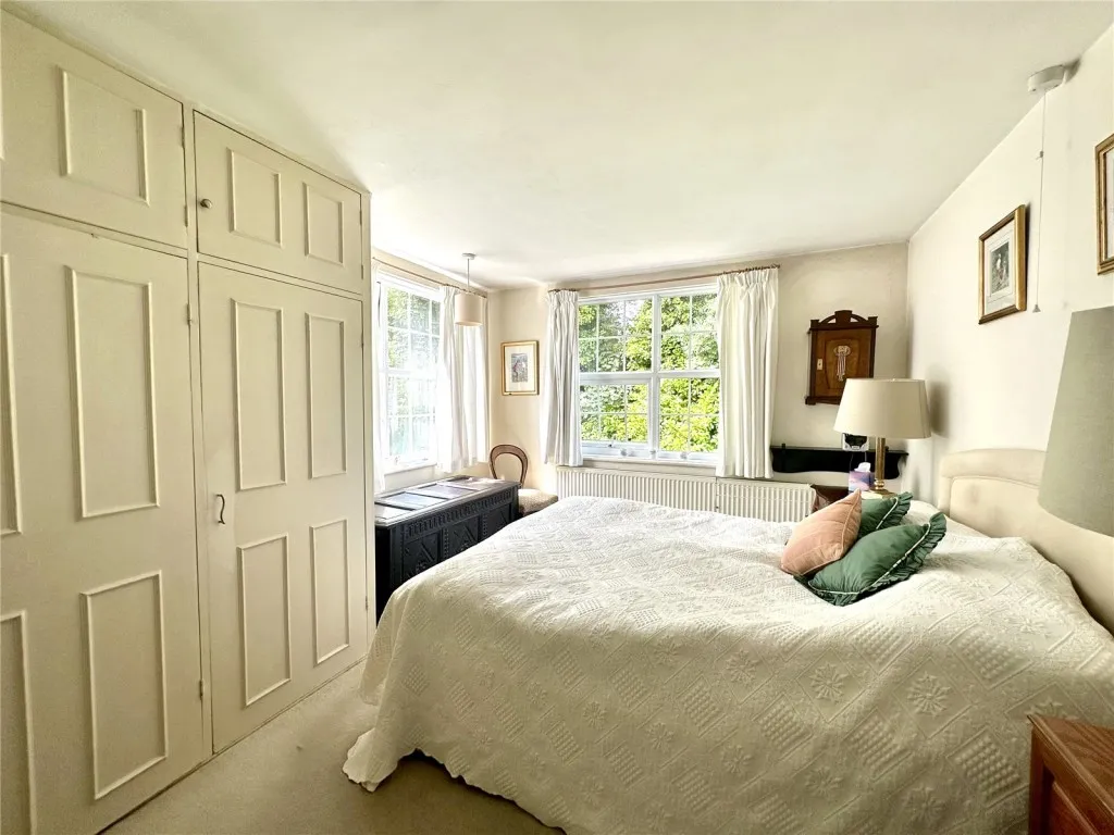 Southampton Road, Lymington, photo 8