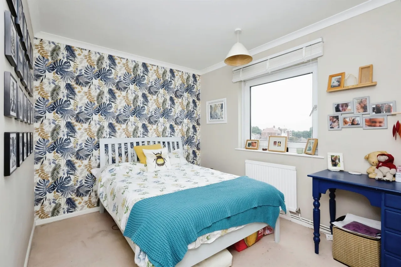 Upperton Road, Eastbourne, photo 7