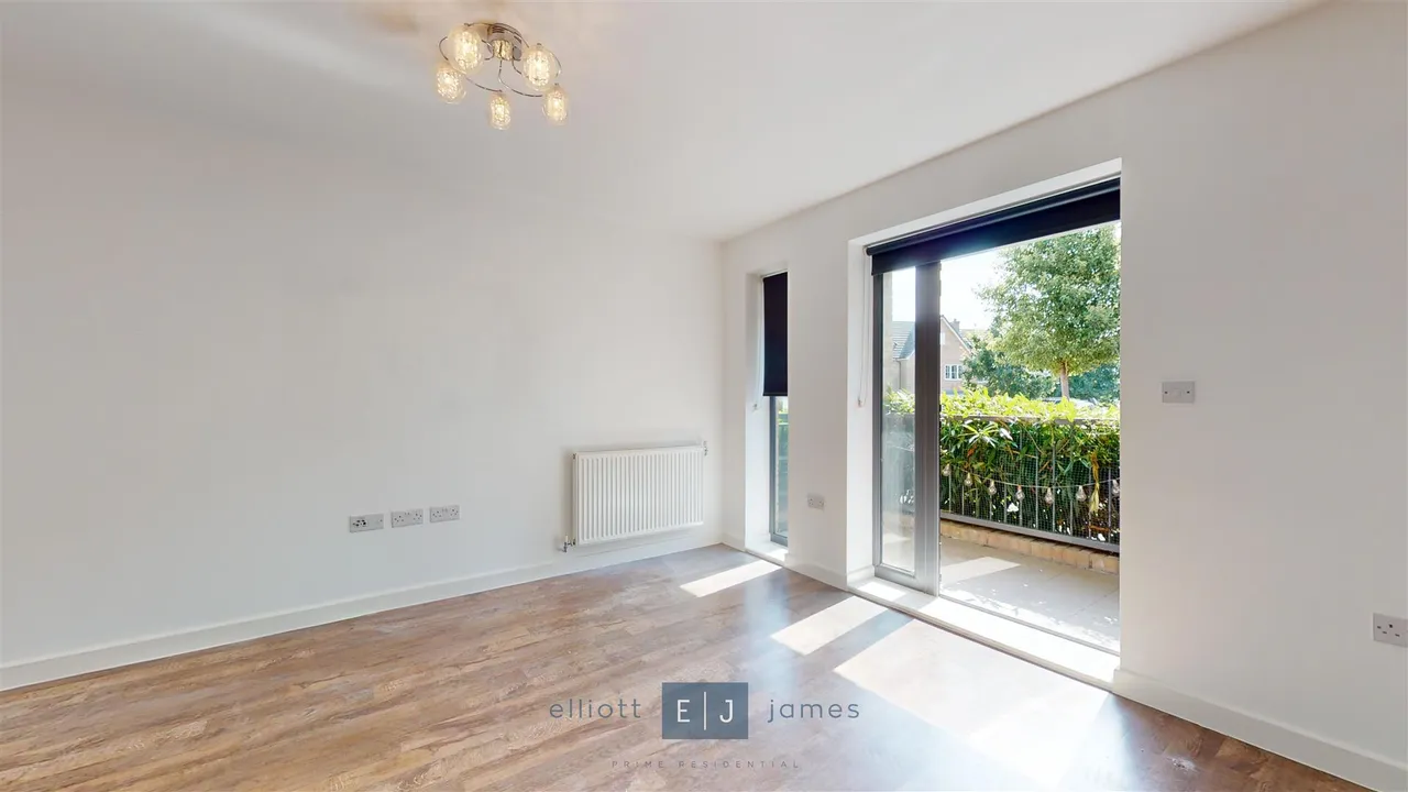 Willow Road, Chigwell, photo 6