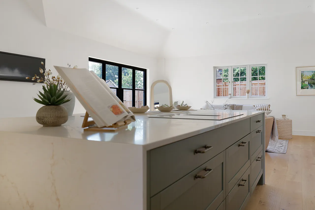 Old Farm Close, Charlwood, RH6, photo 6