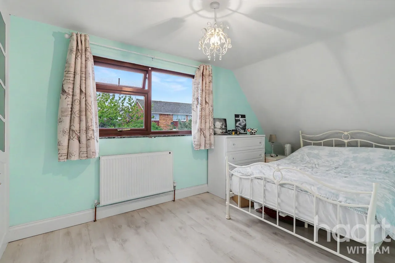 Highfields Road, Witham, CM8, photo 13