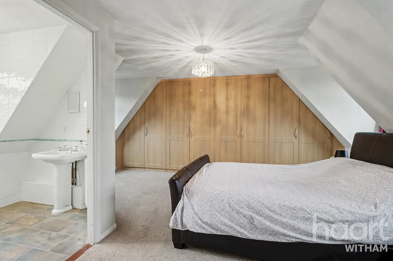 Highfields Road, Witham, CM8, photo 10