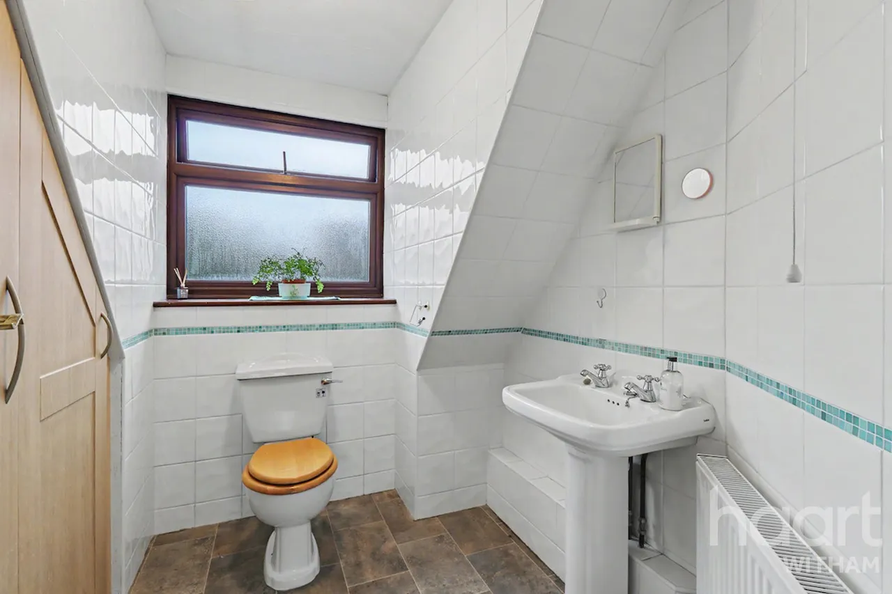 Highfields Road, Witham, CM8, photo 11