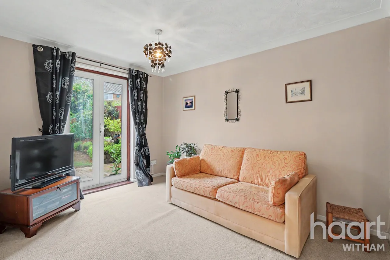 Highfields Road, Witham, CM8, photo 4