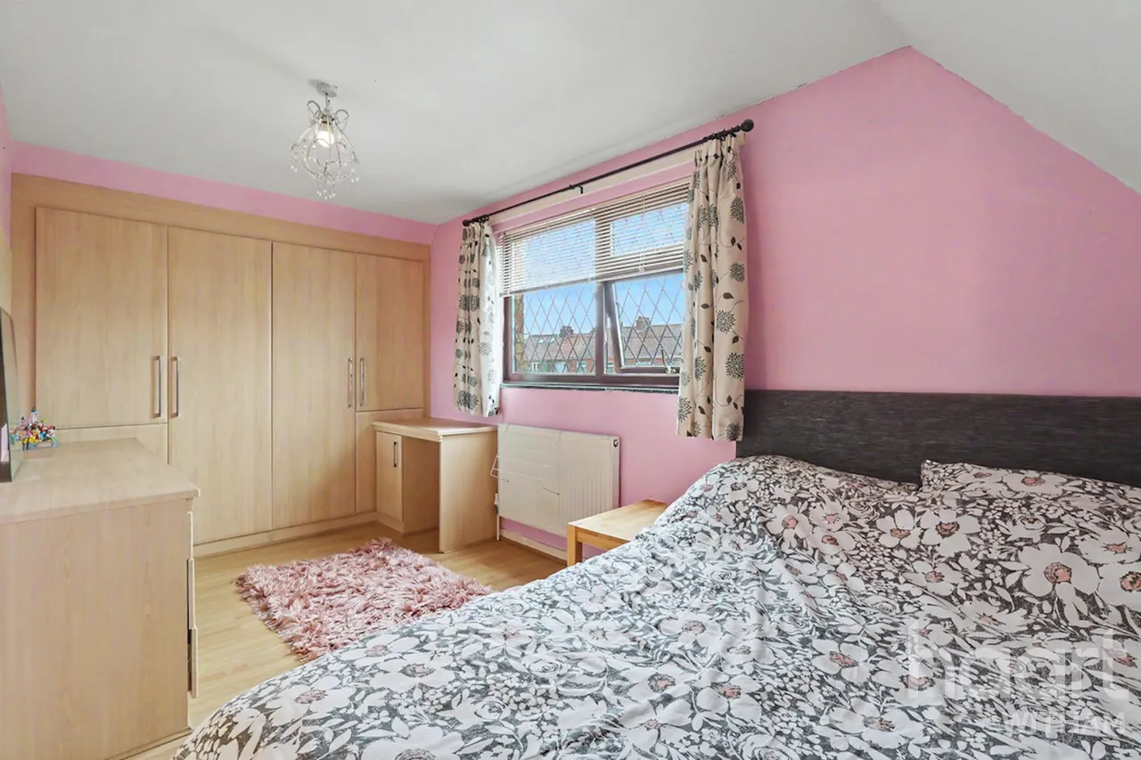 Highfields Road, Witham, CM8, photo 12